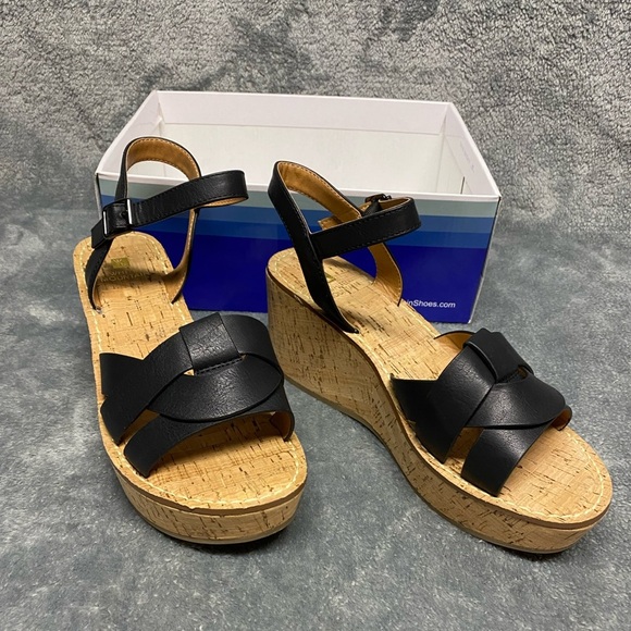 White Mountain women’s Simple sandal size 9.5 - Picture 2 of 11